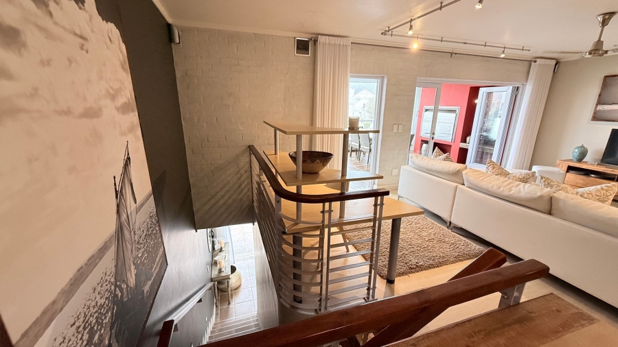To Let 2 Bedroom Property for Rent in Thesen Islands Western Cape